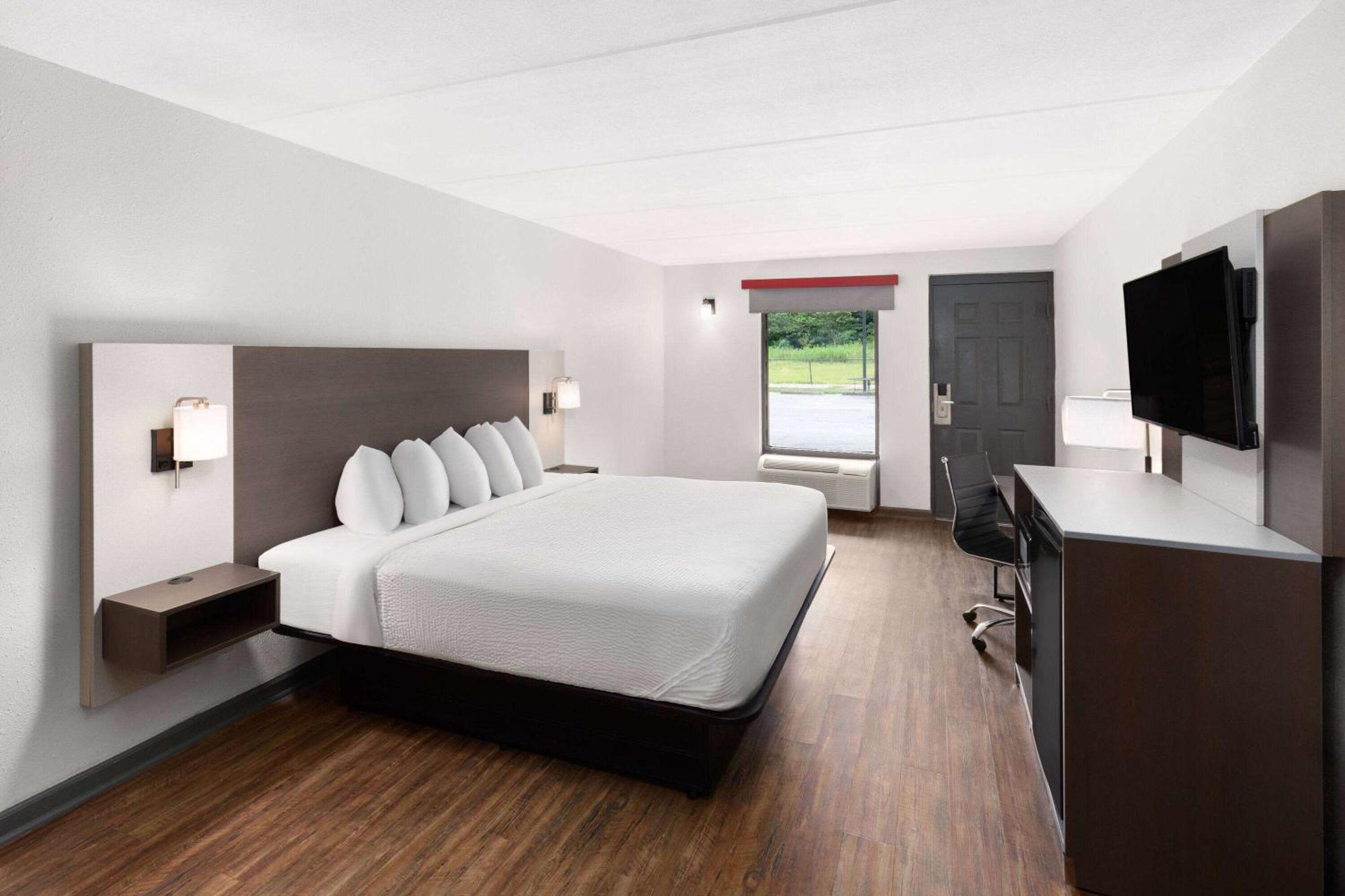 ホテル Ramada By Wyndham ベーンブリッジ エクステリア 写真